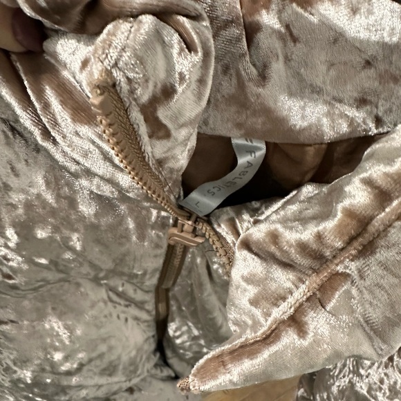 Fabletics Puffer Coat - Picture 2 of 2